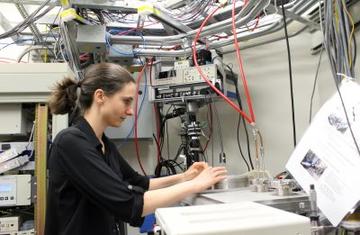 A photo of Julie in the lab 