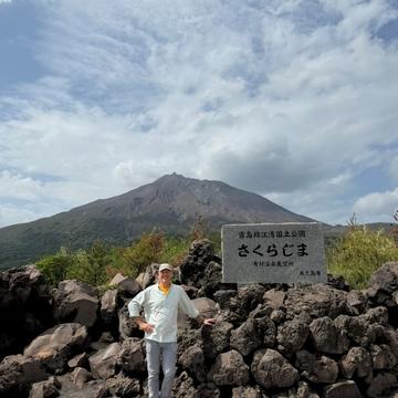 Mike Kendall Fieldwork Volcano